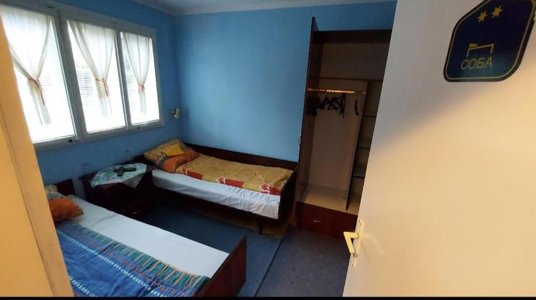 Domacinstvo Jolovic Hotel Kraljevo Bagian luar foto