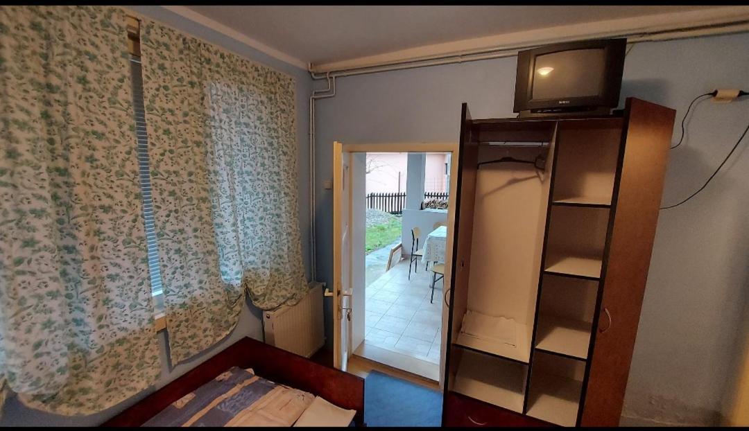 Domacinstvo Jolovic Hotel Kraljevo Bagian luar foto