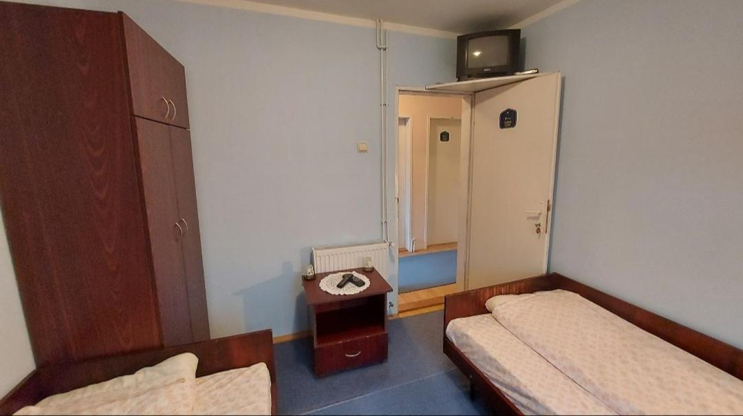 Domacinstvo Jolovic Hotel Kraljevo Bagian luar foto